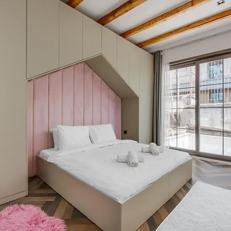 Spacious Modern Flat With Balcony 5 Min To Taksim